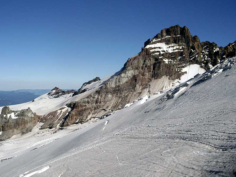 K Spire, the Fryingpan and Little Tahoma across the Emmons