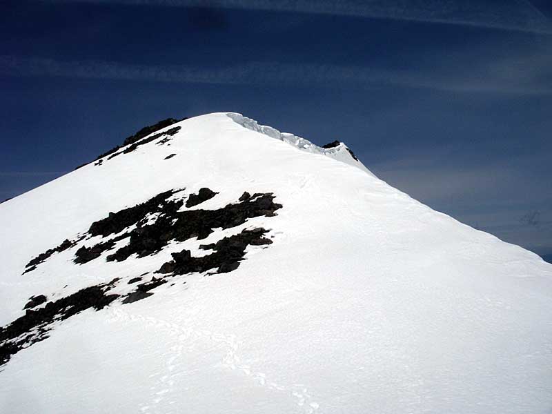 NW false summit from saddle