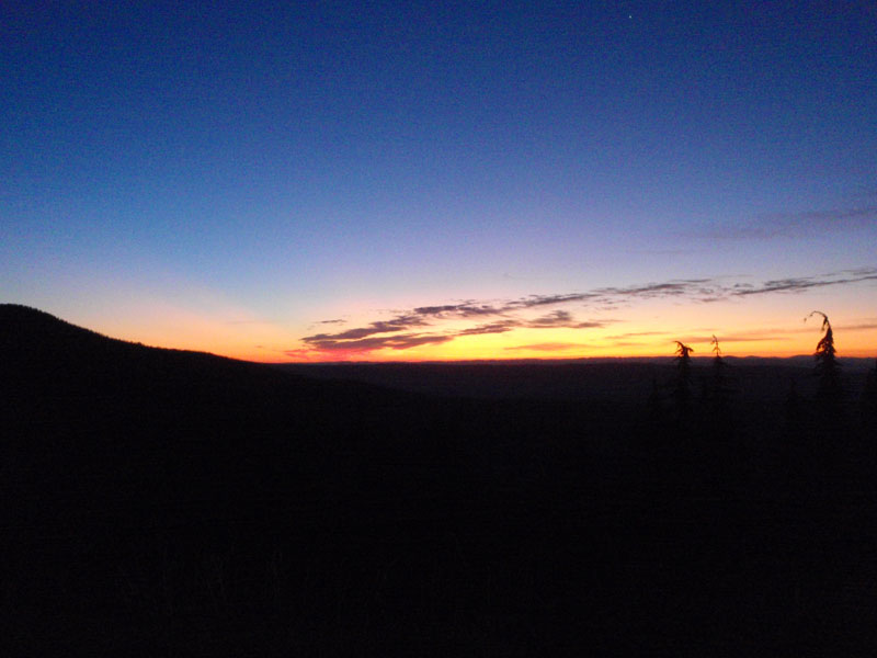 Dawn on the PCT