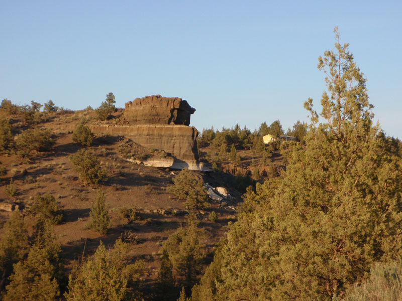 Cliff formation on the way to the campground