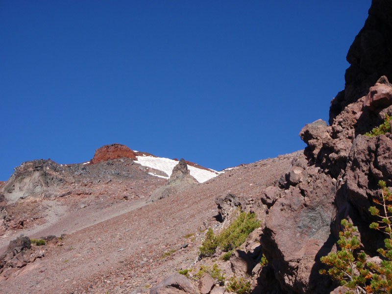 Approach to Hodge Crest