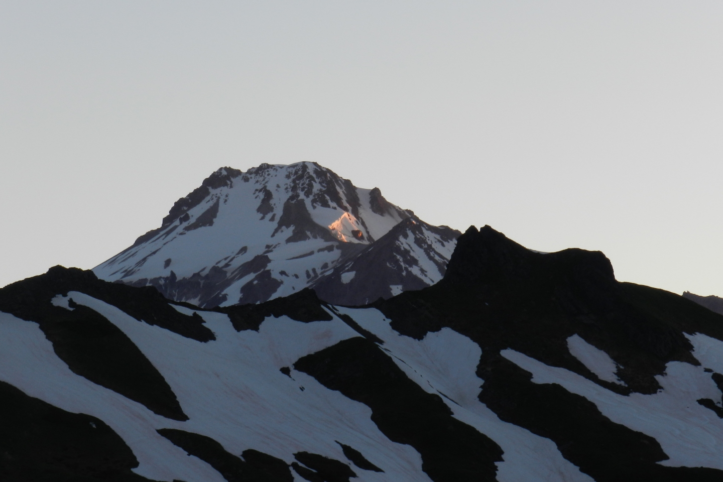 First light on Glacier Peak